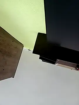 Anna   May online show from 8, 10, 2025