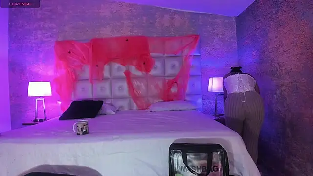 MelaniieRoux online show from 16, 10, 2025