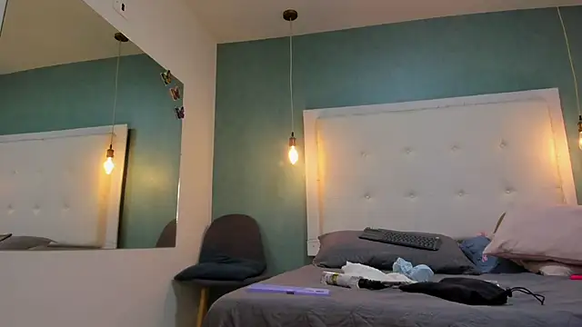  evamilf  online show from 1, 12, 2025