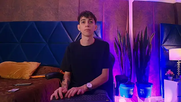 Lion Foster01 online show from 2, 12, 2025