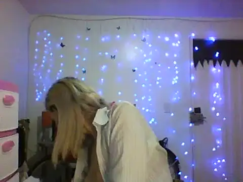 alixia81 online show from 11, 3, 2025