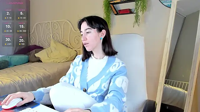 Belle Via online show from 17, 1, 2025