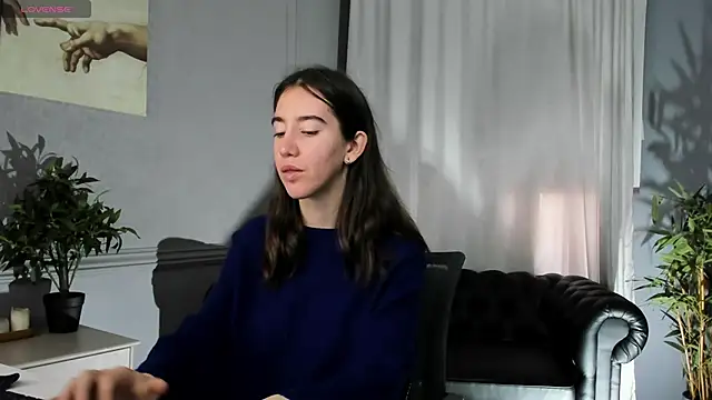 Belle Via online show from 14, 9, 2025