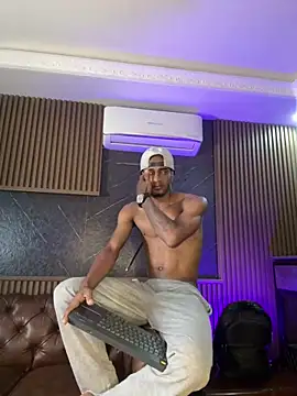 AaronCruz  online show from 15, 5, 2026