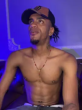 AaronCruz  online show from 11, 3, 2025