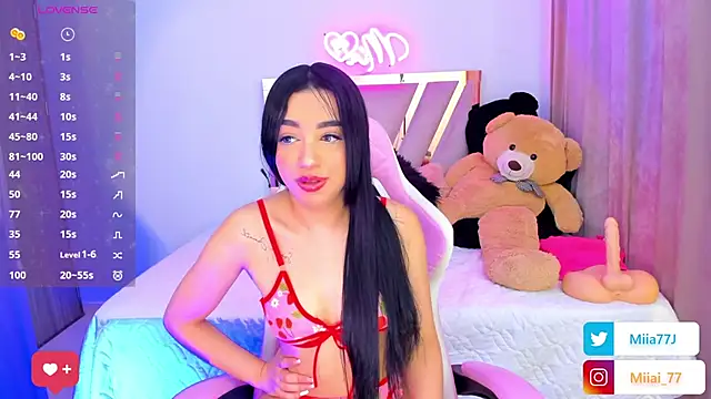 Snapshot of Miia77_ chatting on 23, 9, 2025 Miia77 online show from 23, 9, 2025