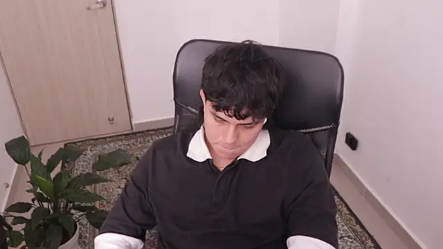 Snapshot of Tony_Hoffa chatting on 23, 2, 2026 Tony Hoffa online show from 23, 2, 2026