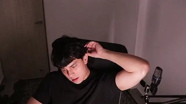 Snapshot of Tony_Hoffa chatting on 10, 2, 2026 Tony Hoffa online show from 10, 2, 2026