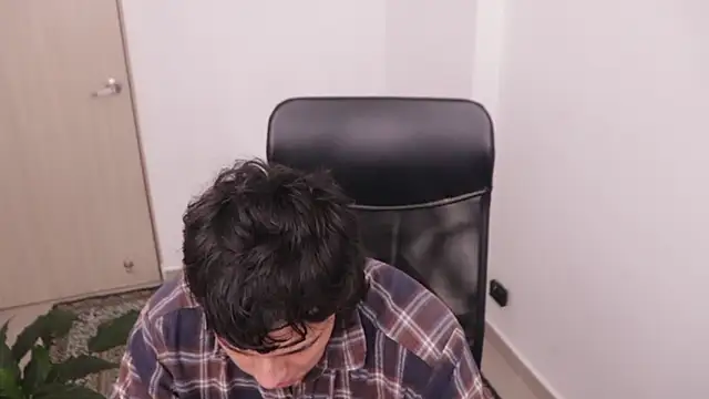 Snapshot of Tony_Hoffa chatting on 25, 2, 2026 Tony Hoffa online show from 25, 2, 2026