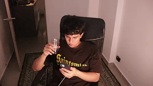 Snapshot of Tony_Hoffa chatting on 5, 2, 2026 Tony Hoffa online show from 5, 2, 2026