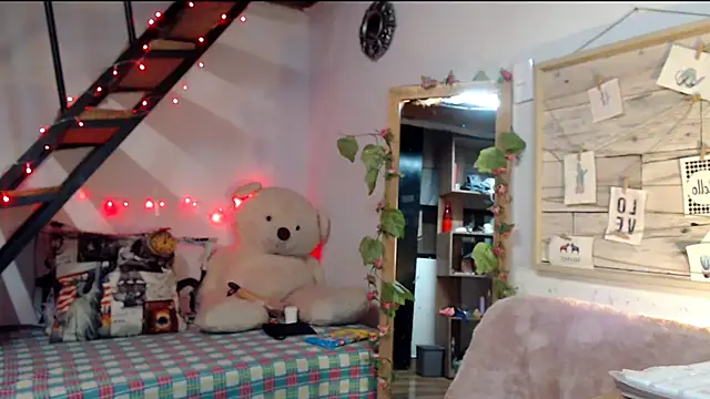 luna sky83 online show from 26, 2, 2025