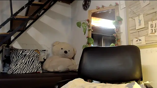 luna sky83 online show from 23, 2, 2025