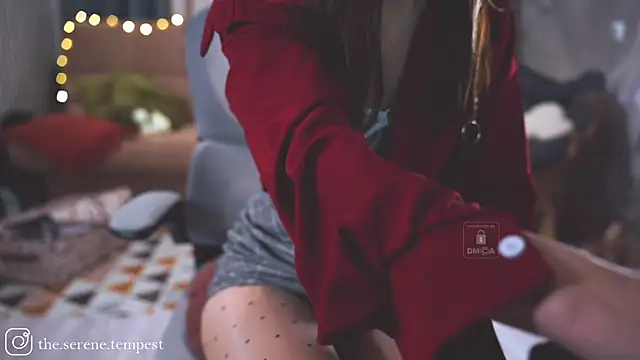 Feral Berrry  online show from 8, 11, 2025