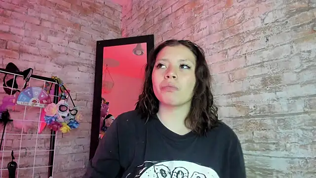 Cherry xoxx online show from 4, 11, 2025