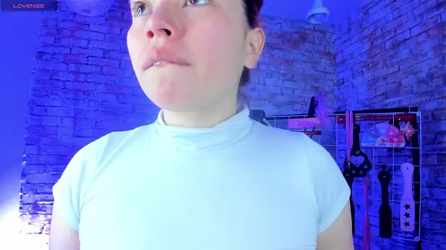 Cherry xoxx online show from 9, 9, 2025