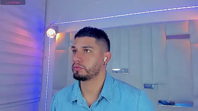 Jacoob19  online show from 21, 2, 2025