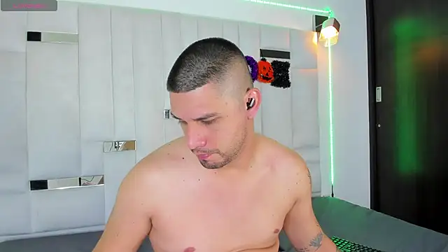 Jacoob19  online show from 18, 10, 2025