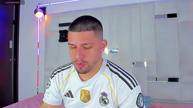 Jacoob19  online show from 22, 10, 2025