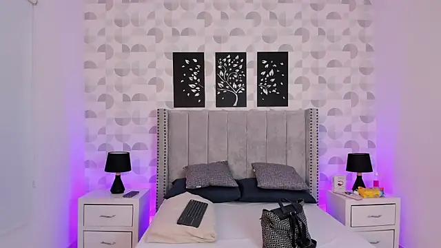 nicole adam ms online show from 4, 3, 2025