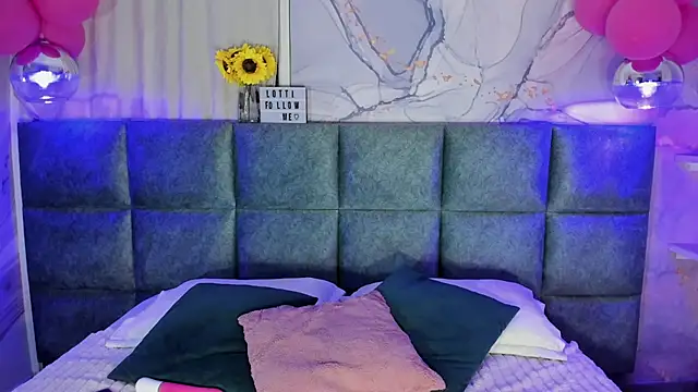 LottiCarter online show from 25, 9, 2025