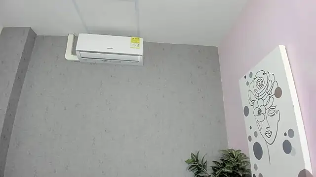 Tiffany mendez online show from 27, 2, 2026