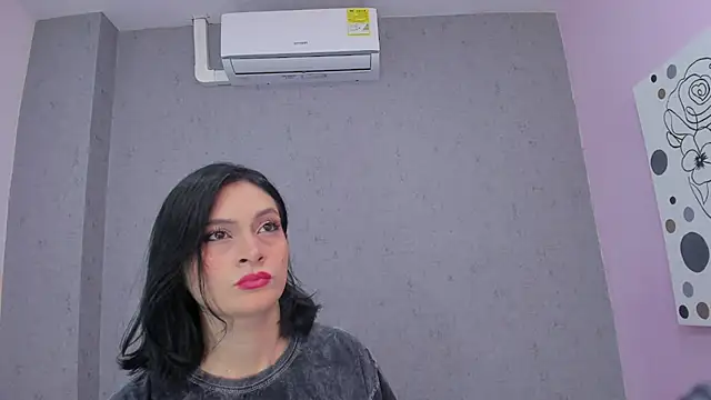 Snapshot of Tiffany_mendez chatting on 11, 11, 2025 Tiffany mendez online show from 11, 11, 2025