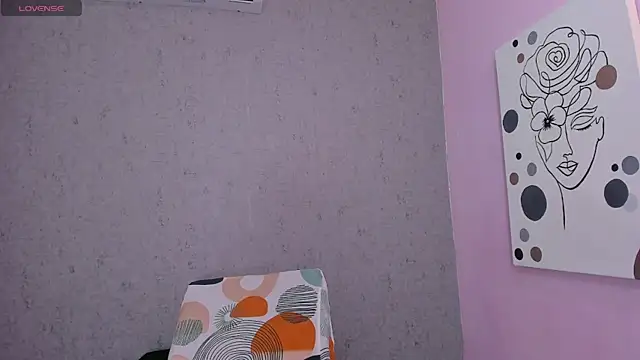 Snapshot of Tiffany_mendez chatting on 9, 10, 2025 Tiffany mendez online show from 9, 10, 2025