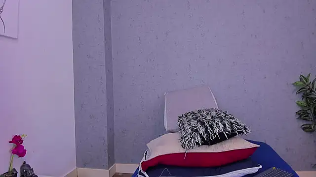 Tiffany mendez online show from 10, 3, 2026