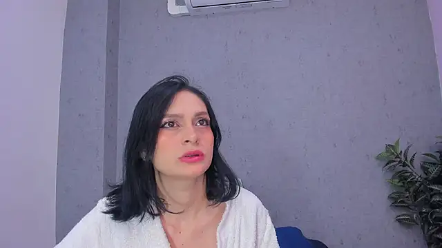 Tiffany mendez online show from 19, 12, 2025