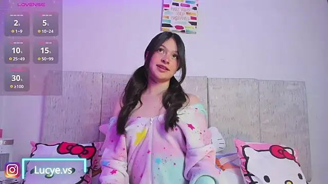 LucyEvans  online show from 6, 10, 2025