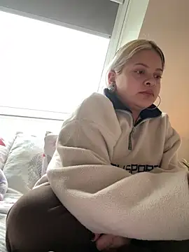 Snapshot of sammymoon chatting on 17, 1, 2025 sammymoon online show from 17, 1, 2025