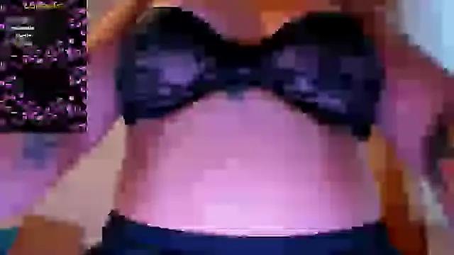 Snapshot of sammymoon chatting on 4, 10, 2025 sammymoon online show from 4, 10, 2025