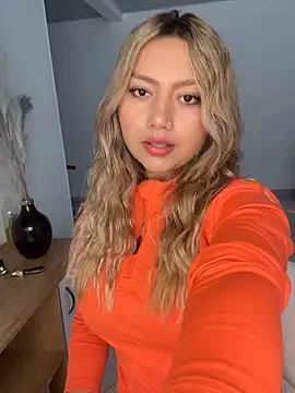 amanda-medrano1 online show from 12, 2, 2026