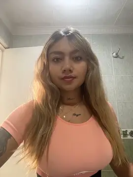 amanda-medrano1 online show from 15, 4, 2026