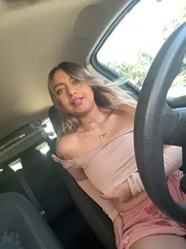 amanda-medrano1 online show from 23, 9, 2025