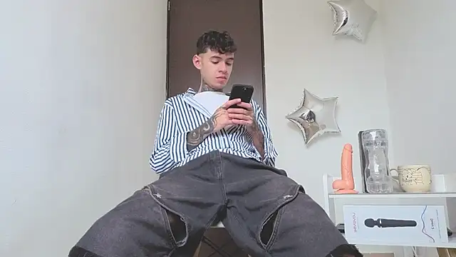 Saturno v online show from 10, 9, 2025