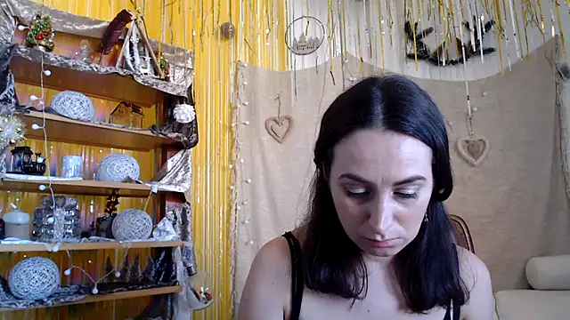 AskMeStandUp online show from 24, 2, 2026