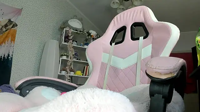 Ramona Johnson online show from 24, 10, 2025