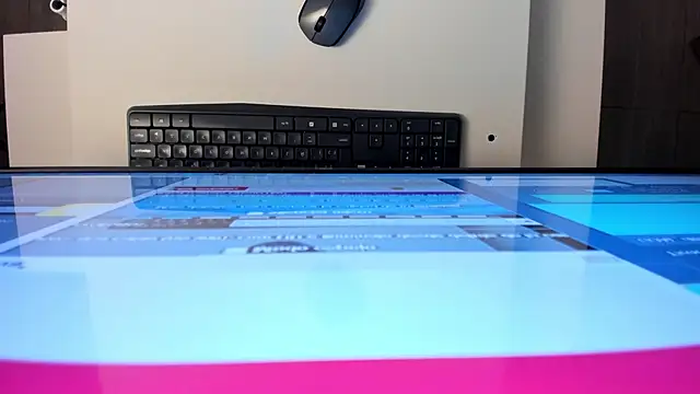 escarleth   online show from 22, 3, 2025