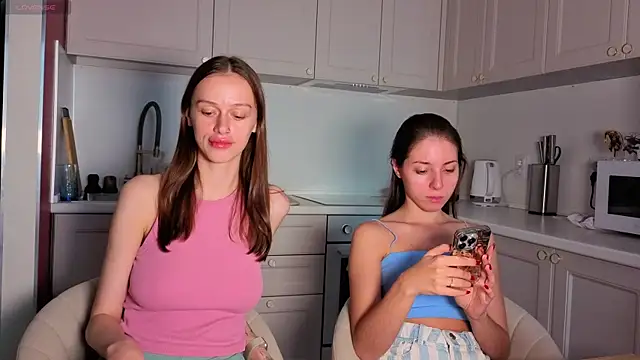 fcjuicy pussy online show from 9, 10, 2025