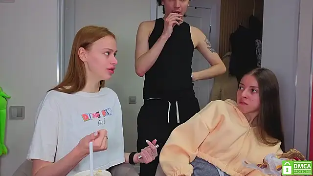 Snapshot of fcjuicy_pussy chatting on 9, 2, 2026 fcjuicy pussy online show from 9, 2, 2026