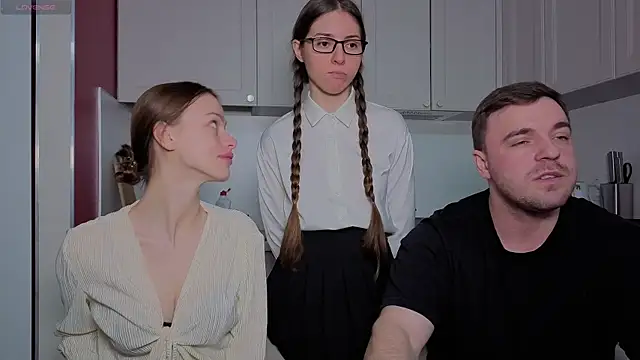 fcjuicy pussy online show from 4, 12, 2025