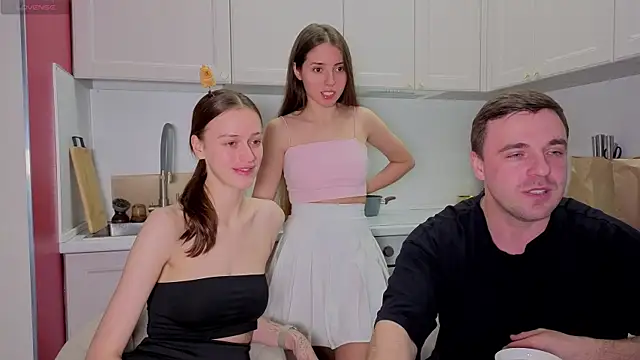 fcjuicy pussy online show from 9, 11, 2025