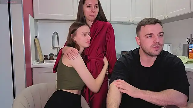 fcjuicy pussy online show from 14, 11, 2025