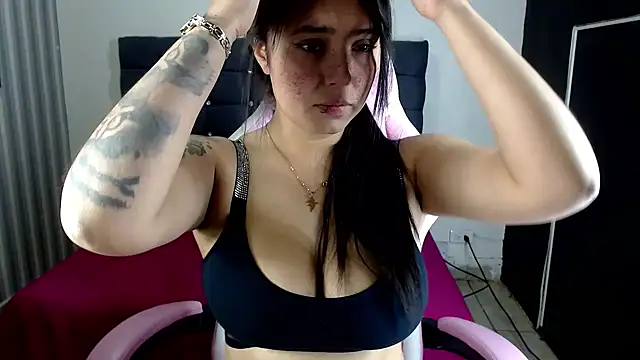 sarah moon2 online show from 22, 1, 2025