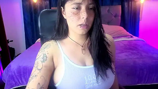 sarah moon2 online show from 28, 5, 2026