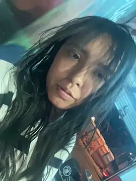 sarah moon2 online show from 26, 9, 2025