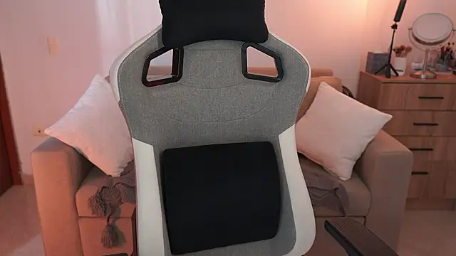 anyacutex online show from 4, 2, 2026