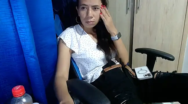 Erotic latina online show from 23, 3, 2025