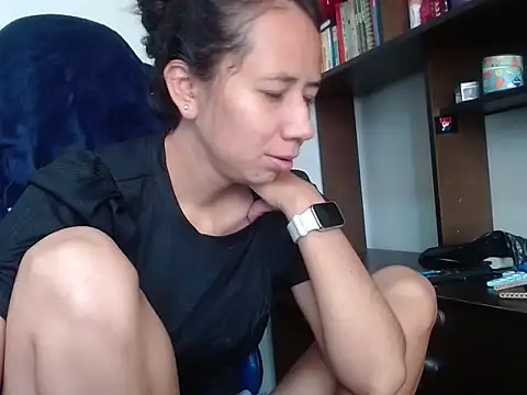 Erotic latina online show from 12, 11, 2025